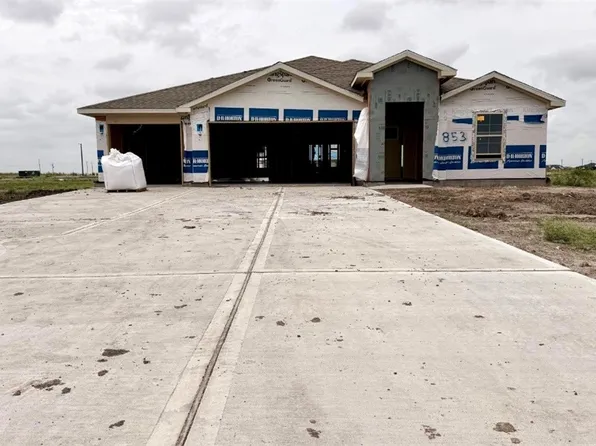 853 Fishers Island Cir, Corpus Christi, TX 78415