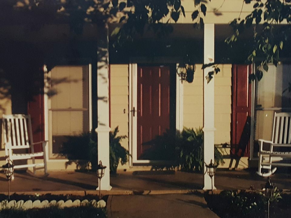 1st image of 1223 Cabots Dr