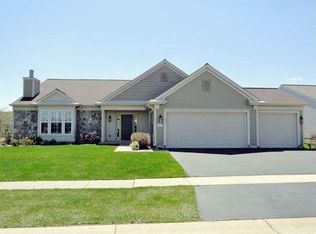 13215 Honeysuckle Dr, Huntley, IL 60142