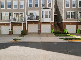 2529 Pascal Pl, Herndon, VA 20171