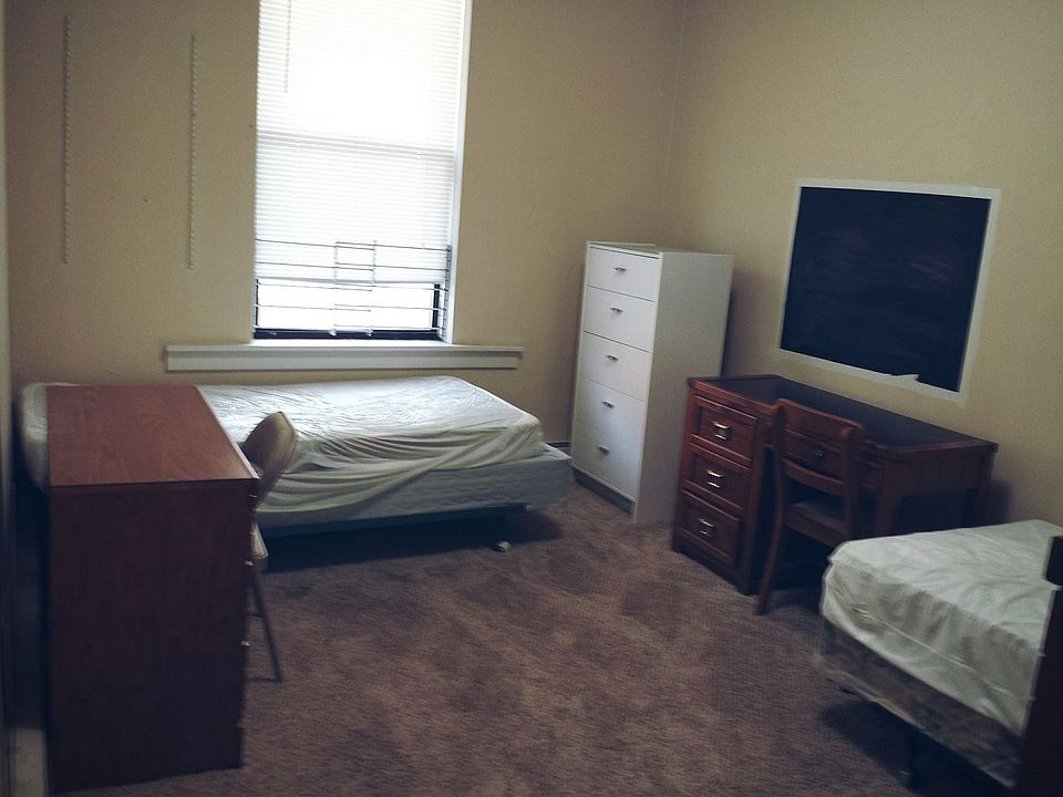 2nd image of 427 McKee Pl #F93ec4452
