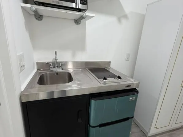 527 NW 91st St #2, Miami, FL 33150