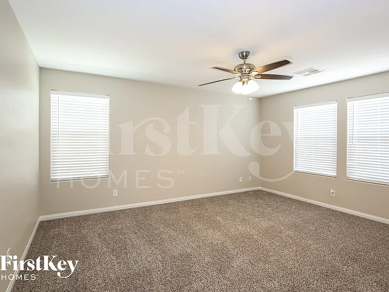 317 Casmailia Ave — Photo 7