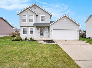 4262 Covey Ln, Grand Blanc, MI 48439