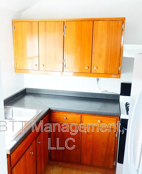 8400 Greenwood Ave #4 — Photo 53