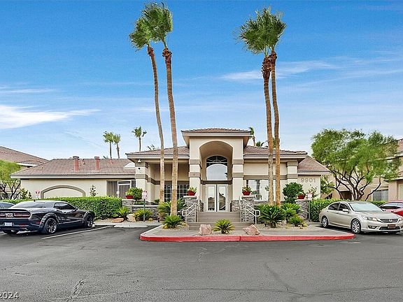 4th image of 9901 Trailwood Dr APT 1059