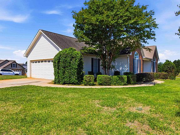 5th image of 104 Harvest Ridge Dr