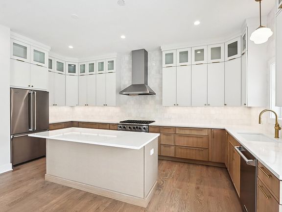 4th image of 1411 N Dunton Ave
