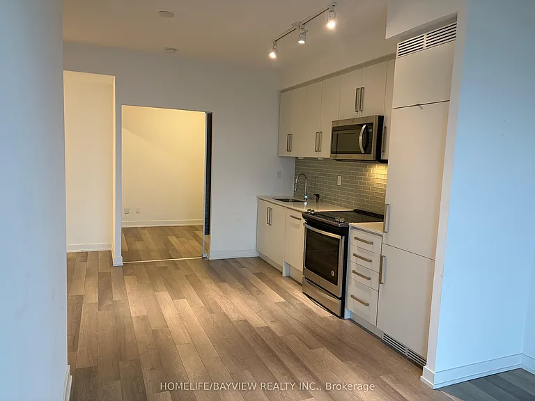 5180 Yonge St #2006 — Photo 15
