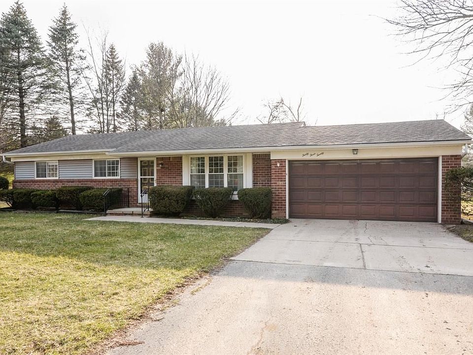 1st image of 3320 Pittsview Dr