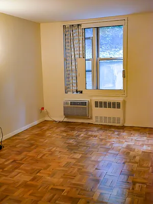 Sold by Compass | media 6