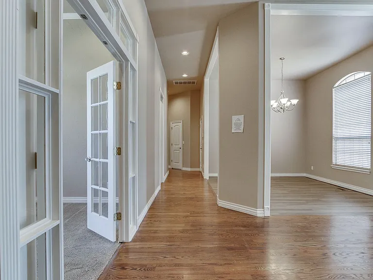 3341 Heritage Green Cir — Photo 16