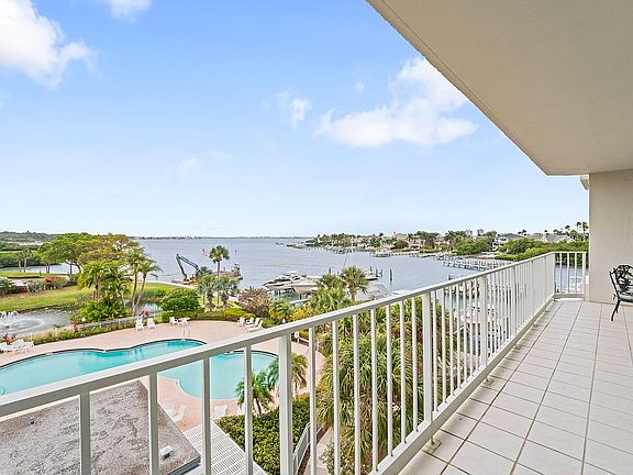 5th image of 1 Seaside Ln APT 302