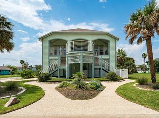 1819 Bay Shore Dr, Rockport, TX 78382
