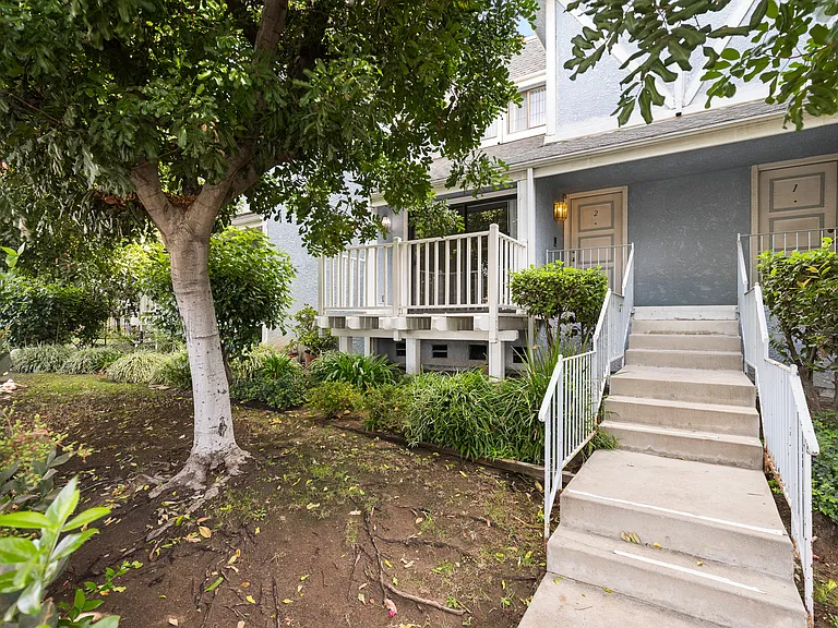 10140 Reseda Blvd #2 — Photo 3