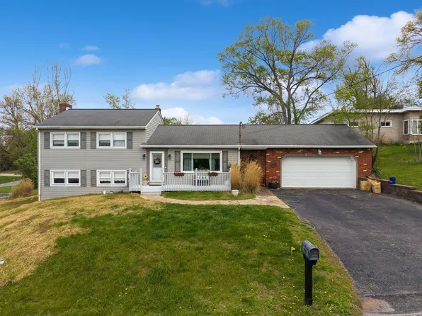 709 Farview Dr, Greensburg, PA 15601