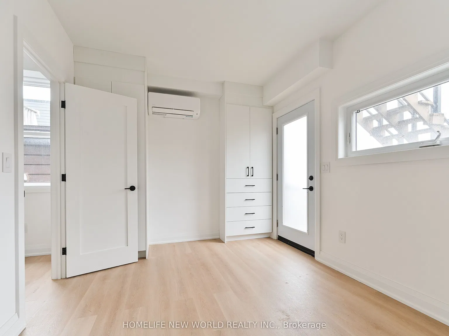 2 bed, $2,600 — Photo 2