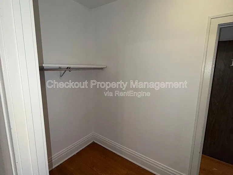 5616 Pershing Ave #14 — Photo 10