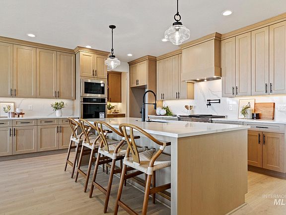 6th image of this home