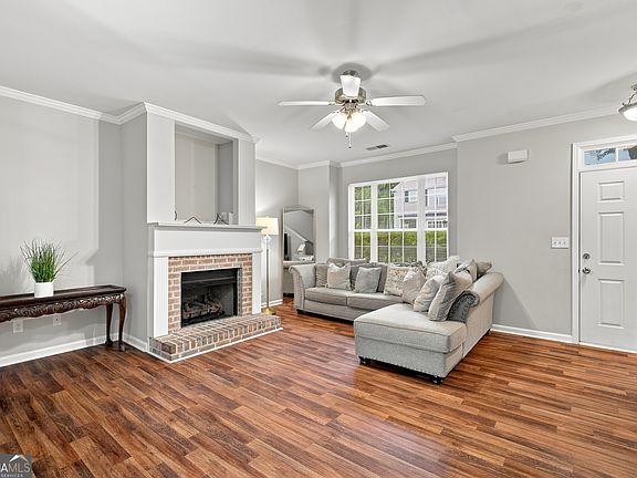 4th image of 4721 Liberty Square Dr
