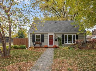 9 Jackson Ave S, Hopkins, MN 55343