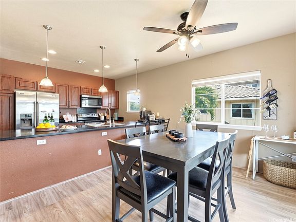 5th image of 550 Kunehi St APT 202