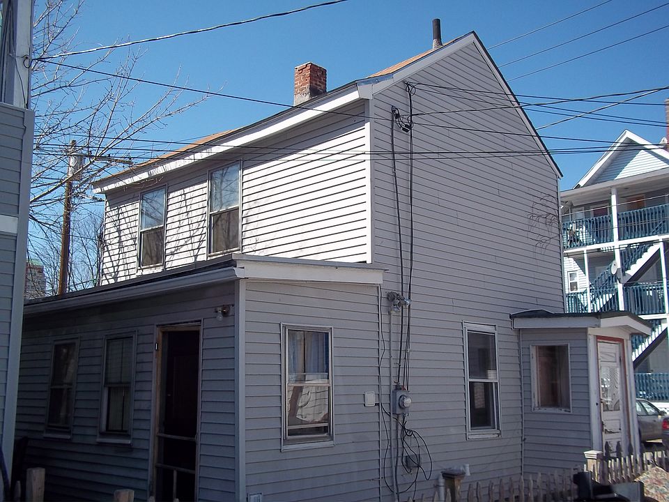 2nd image of 94-96 Laurel St