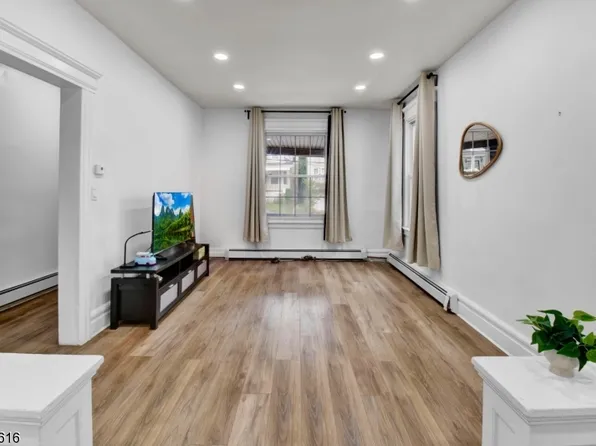 32-34 Mapes, Newark City, NJ 07112