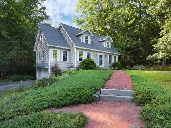 542 Cross Country Road, Pembroke, NH 03275