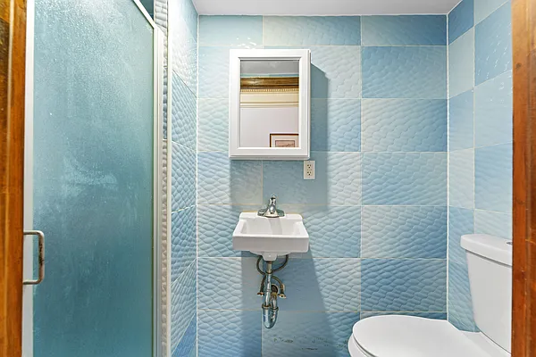 Rented by Primerock Real Estate Group Inc | media 14