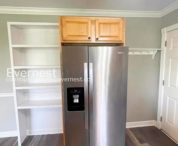 2249 Maplecrest Dr — Photo 5