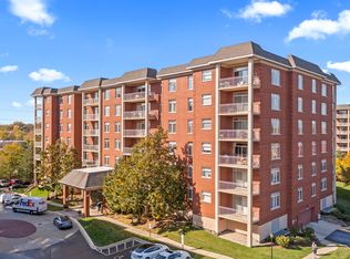 8400 Callie Ave #D-406, Morton Grove, IL 60053