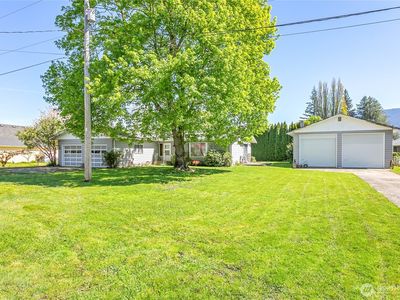 208 W 2nd Street, NOOKSACK, WA, 98276