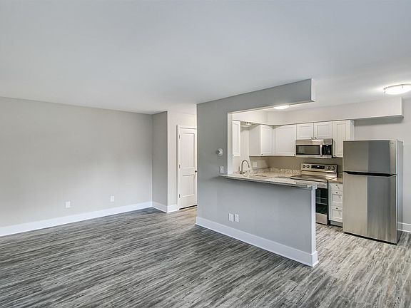 (12) New Living room