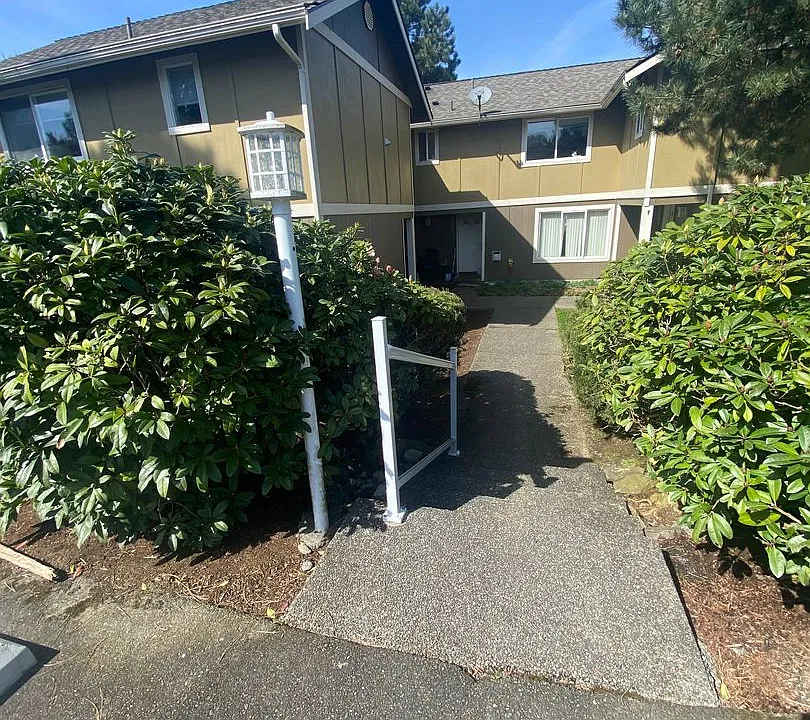 16887 167th Ave SE