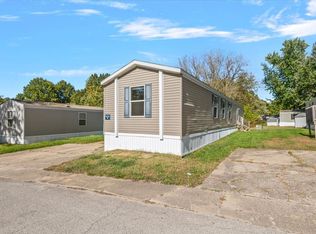 30 Stone Valley Dr, Springfield, IL 62702