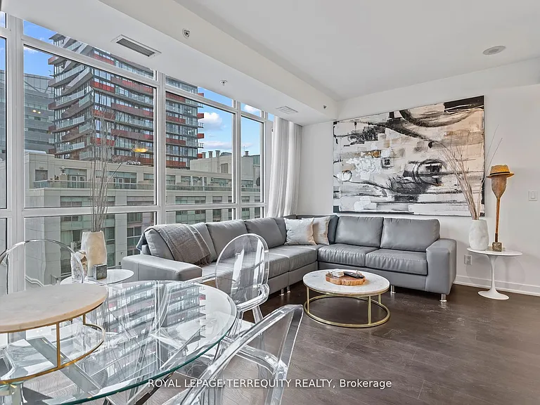 199 Richmond St W #1201 — Photo 3
