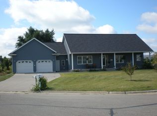 2540 Meadow View Dr, Urbana, IA 52345