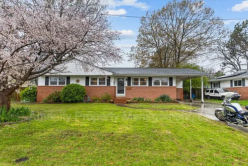 409 Caren Dr Photo 1