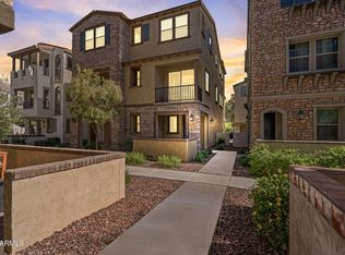 1694 E HAMPTON Lane, Gilbert, AZ 85295