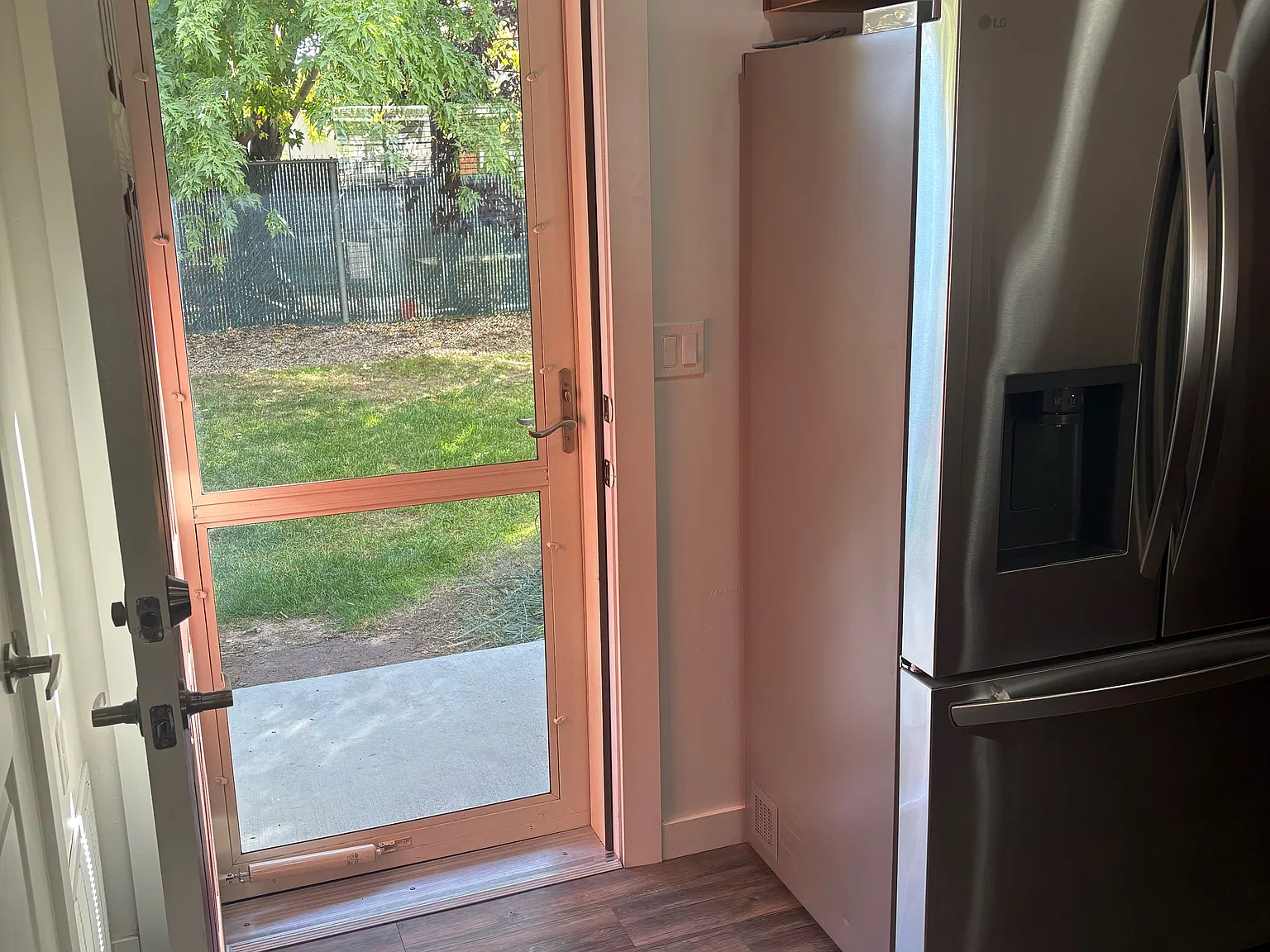 2 bed, 2.5 bath, 1128 sqft, $1,700 — Photo 2
