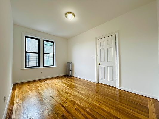 2nd image of 2280 Grand Ave #4F