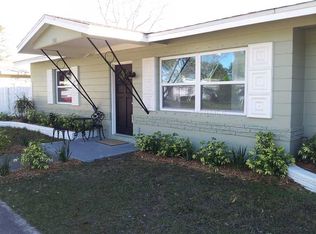 5960 49th Ave N, Kenneth City, FL 33709