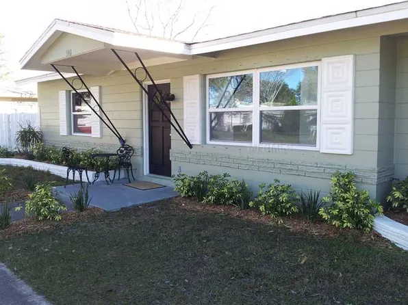 5960 49th Ave N, Kenneth City, FL 33709