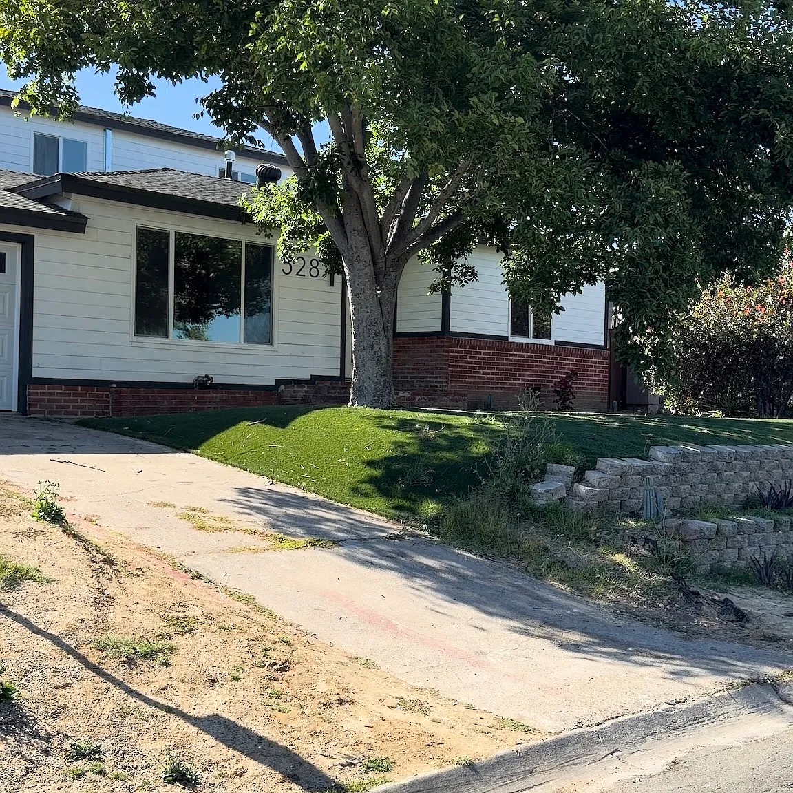 3 bed, 2.5 bath, 1838 sqft, $4,350 — Photo 2