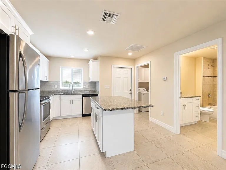 1625 SW 1st Ave — Photo 14