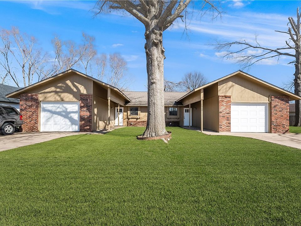 1st image of 913 Turtle Creek Dr