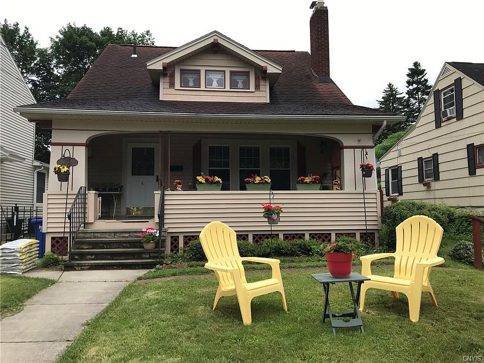 1st image of 129 Vieau Dr