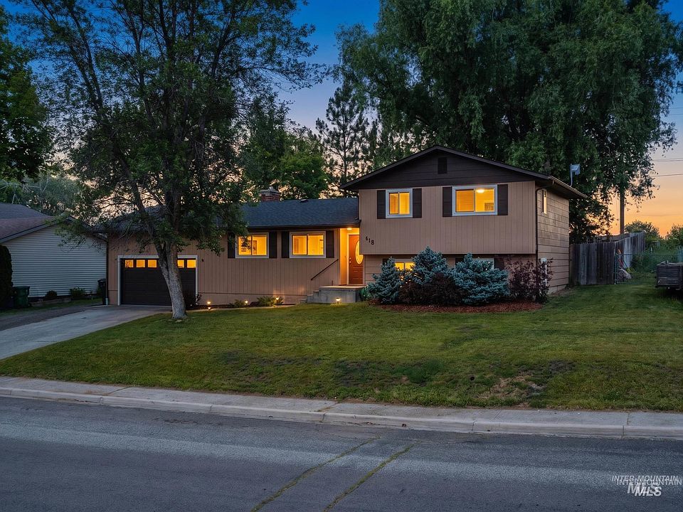 1st image of 618 Dawn Dr