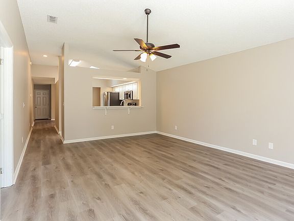 4th image of 10399 Centerwood Ct